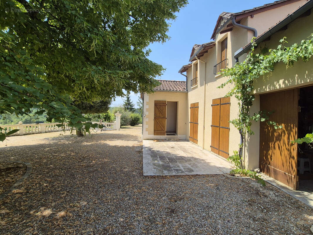 DORDOGNE - Périgueux - Tocane - Maison 120 m2 - 4 chambres - terrain d'environ 2hectares - calme/campagne - vu - photo 14