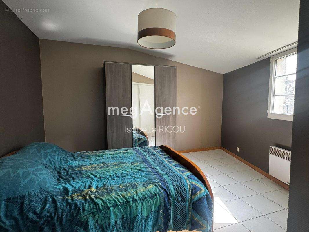 Maison à BOURCEFRANC-LE-CHAPUS