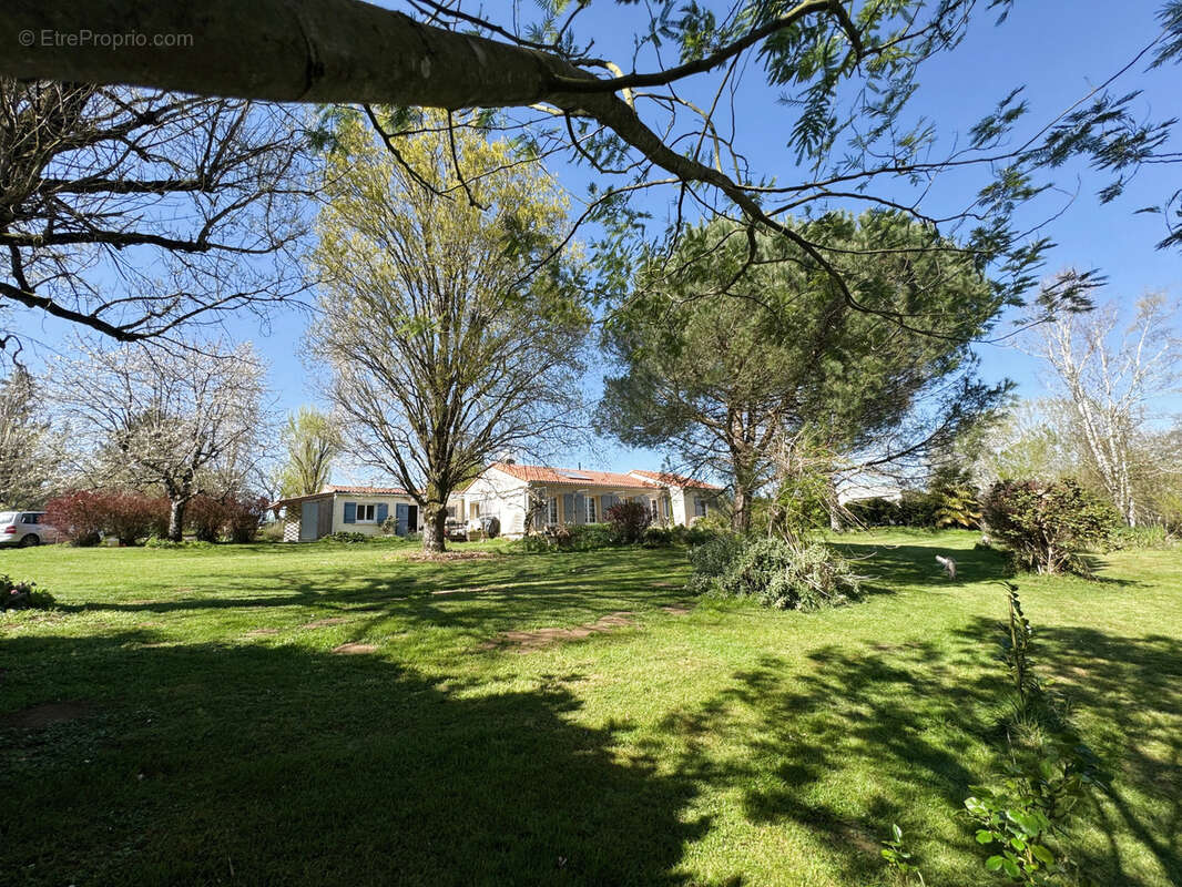 Maison à SAINT-ANDRE-DE-LIDON