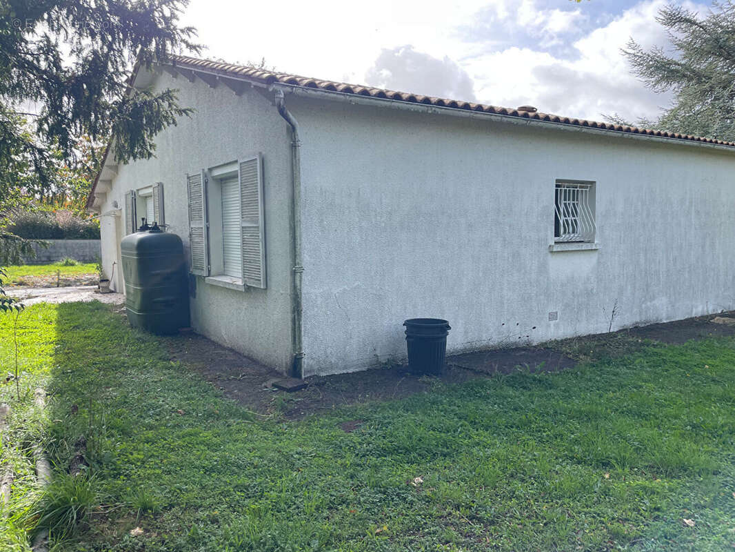 Maison à ECHILLAIS