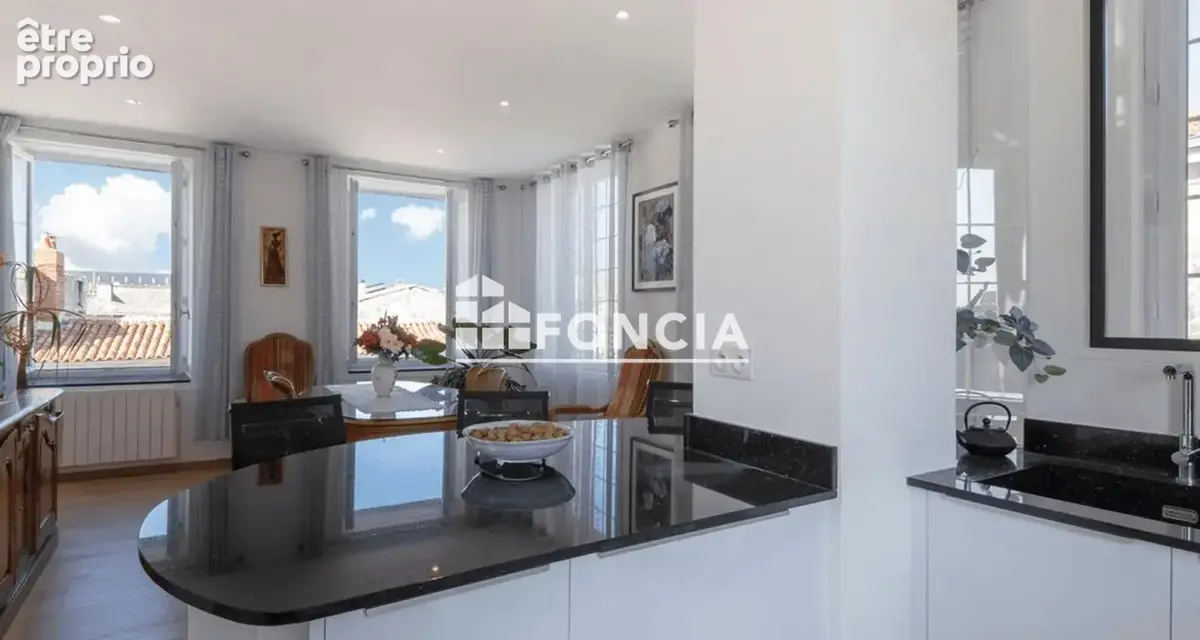 Appartement de standing – hyper-centre – terrasse – rénovation haut de gamme - photo 1