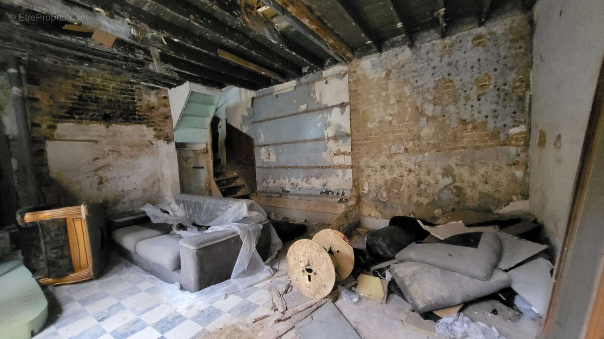 Maison à SAINT-LEGER-LES-DOMART