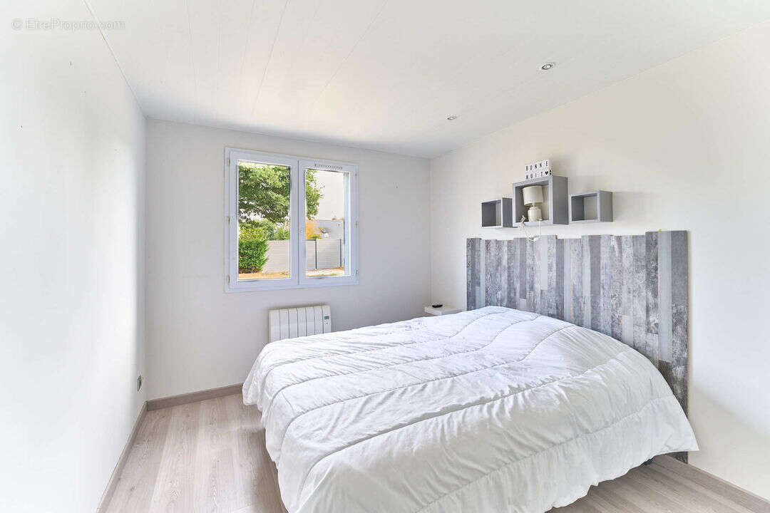 maison 4 chambres avec jardin - Maison à LA POMMERAYE