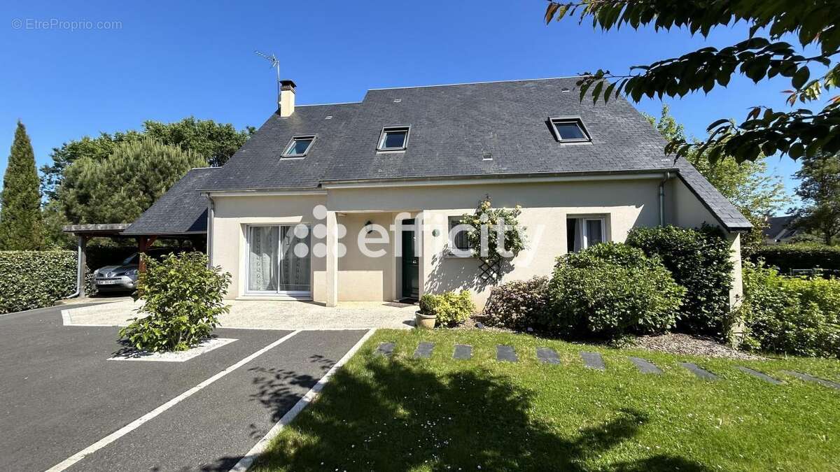 Maison à SAINT-CYR-SUR-LOIRE
