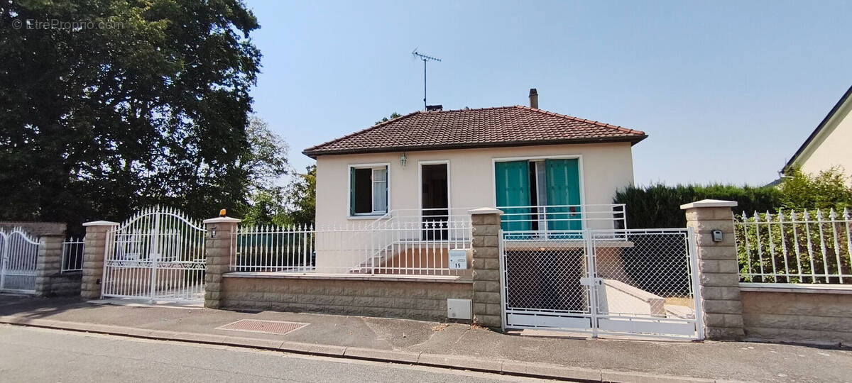 Maison à CLOYES-SUR-LE-LOIR