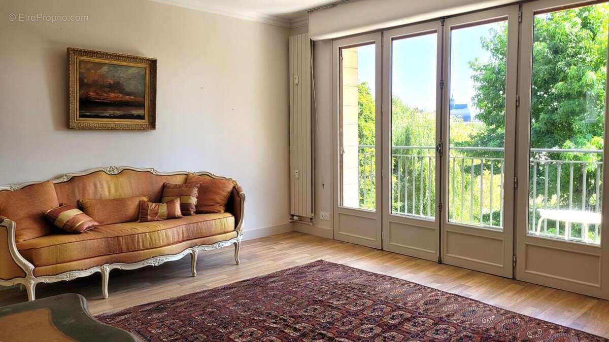 Appartement prestige de centre-ville T3-T4 avec balcons - photo 3