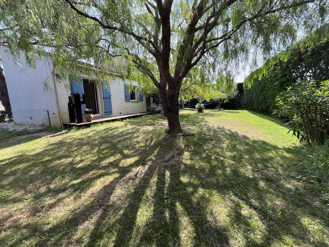 Autre à PUGET-SUR-ARGENS