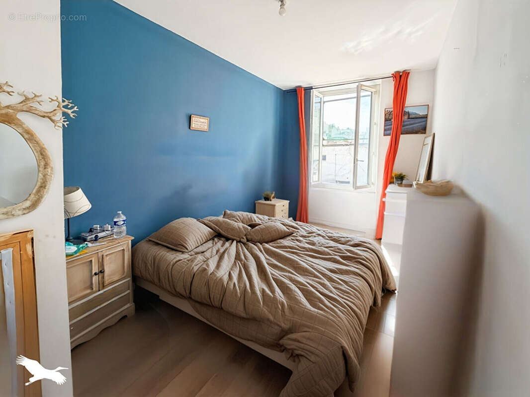 Appartement à MARSEILLE-6E