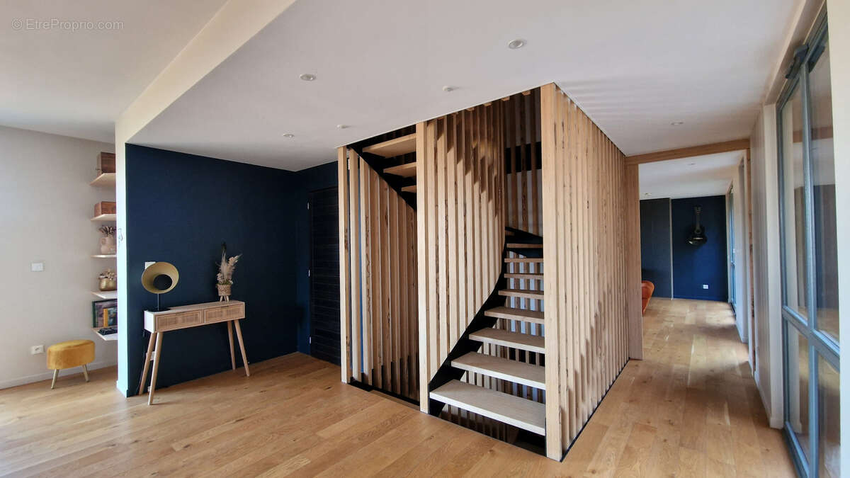 Maison à POLEYMIEUX-AU-MONT-D&#039;OR