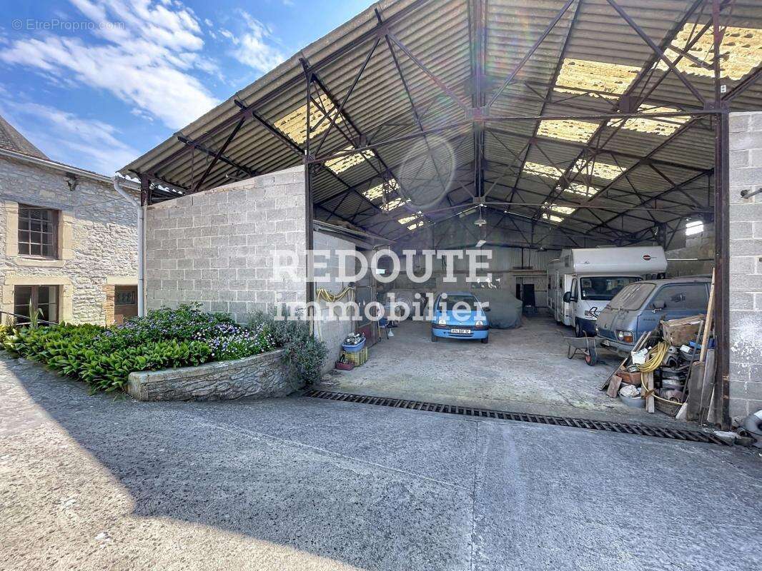 Grande maison T8 environ 250m²  - Hangar - Jardin - Crugny - photo 22