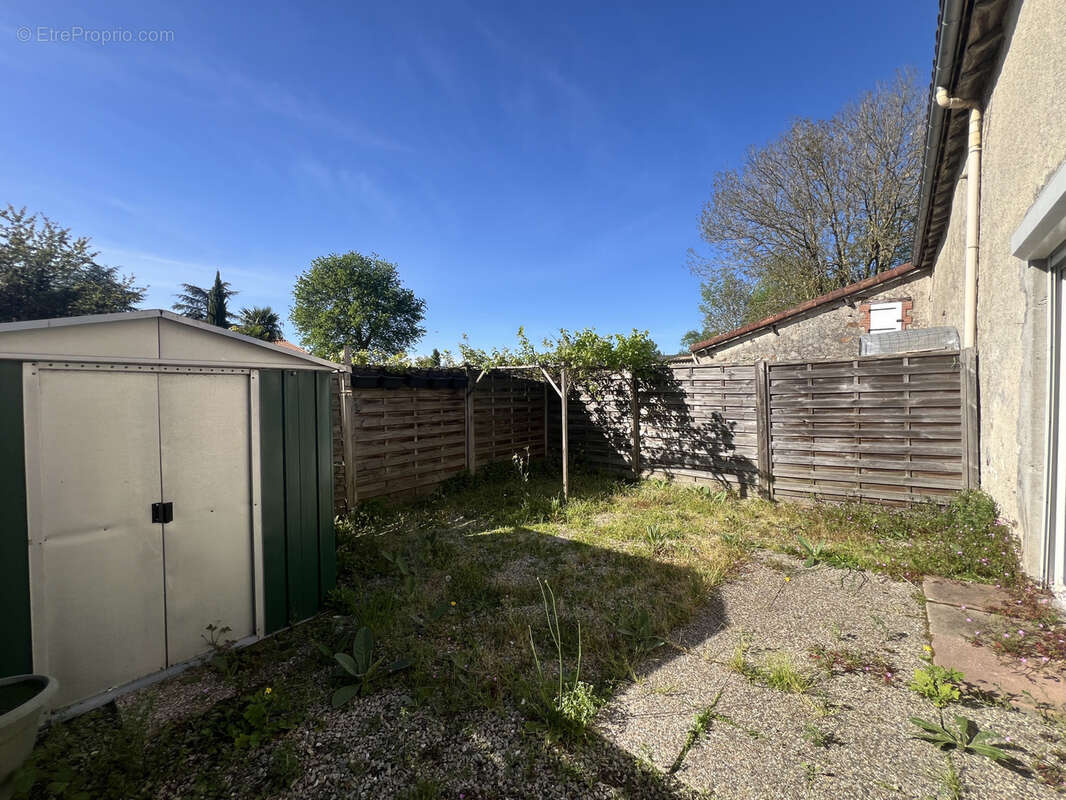Appartement 50m2 avec jardin privatif - MONTAIGU VENDEE - photo 8