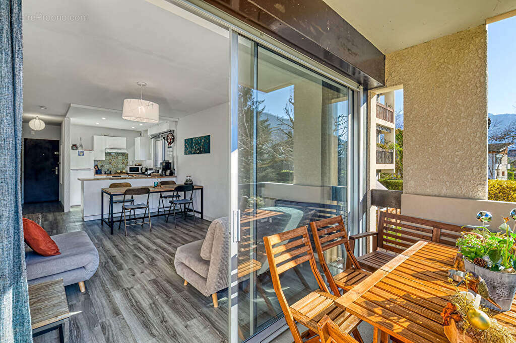 Appartement à SAINT-JORIOZ