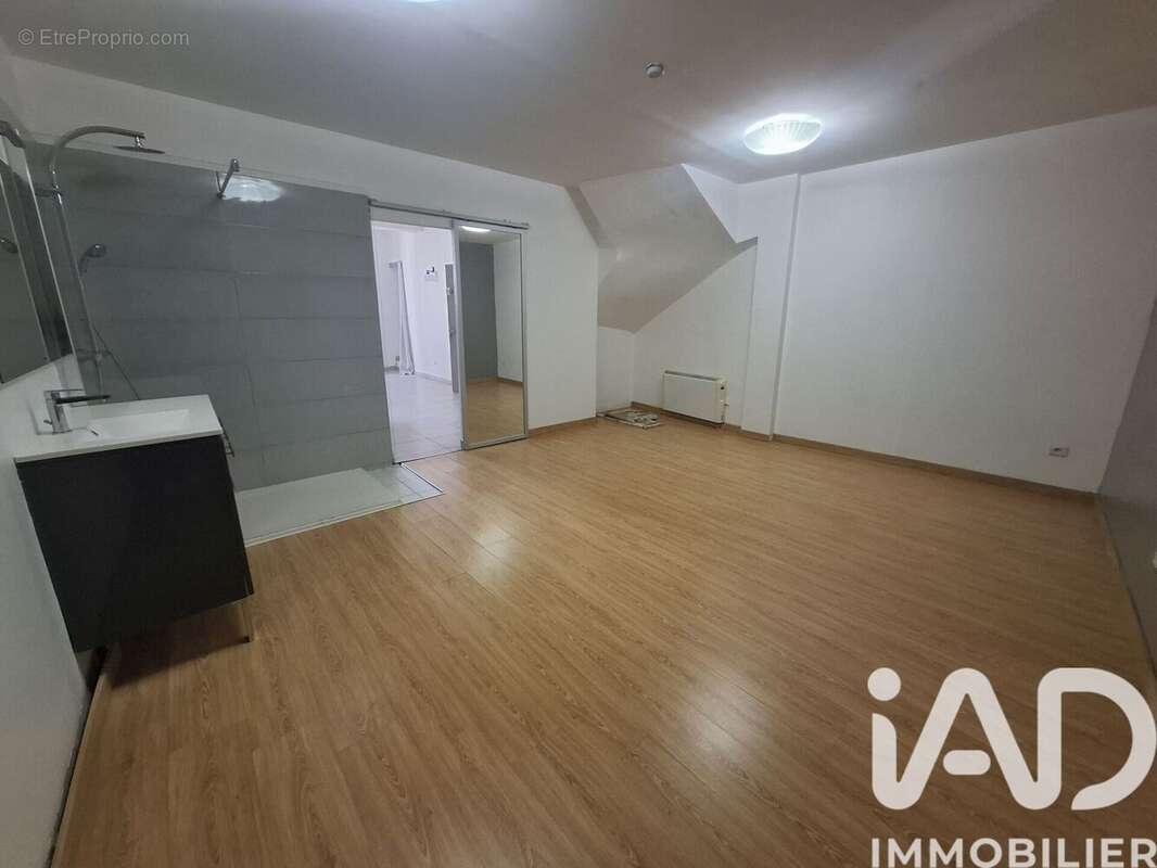 Photo 5 - Appartement à SAINT-MAXIMIN-LA-SAINTE-BAUME