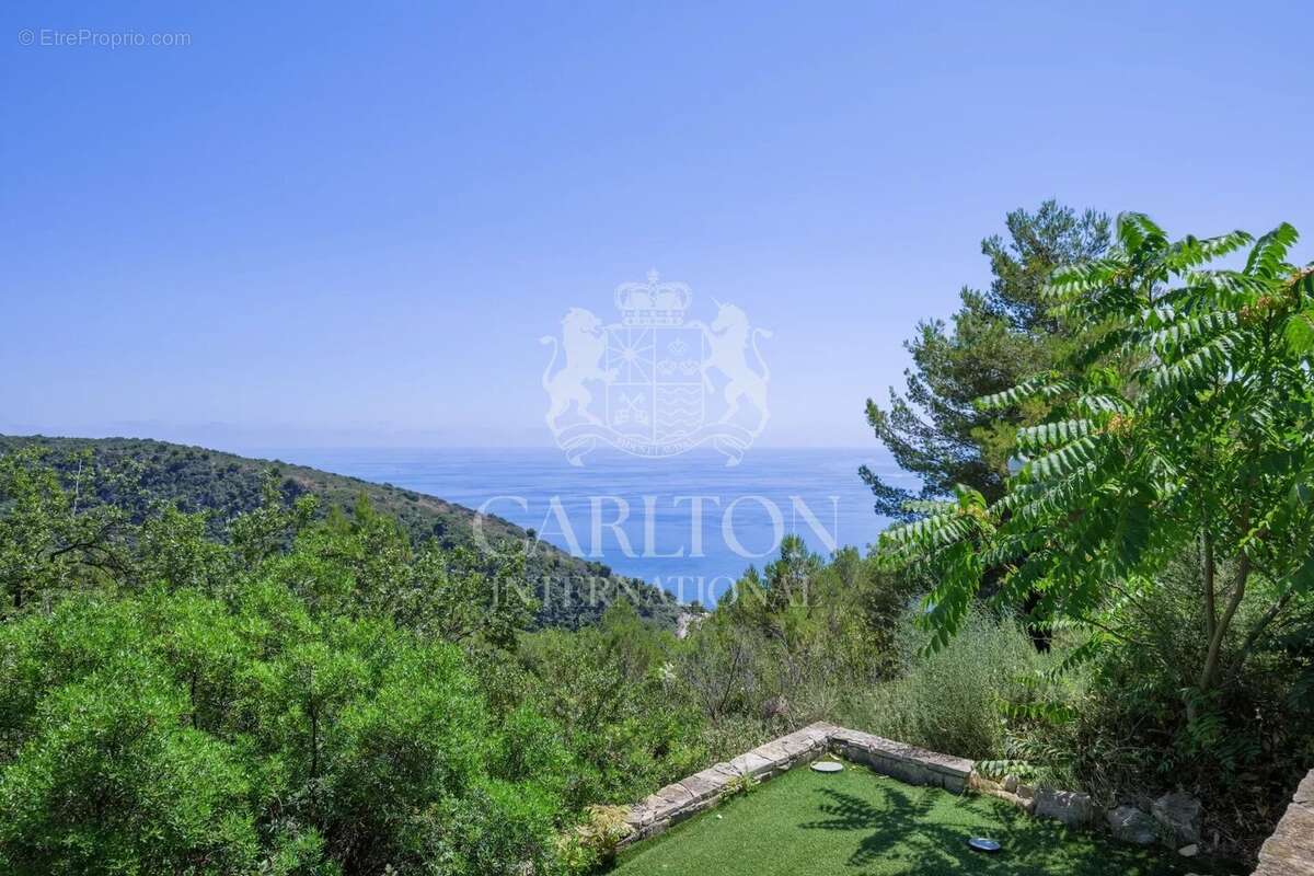 Maison à EZE