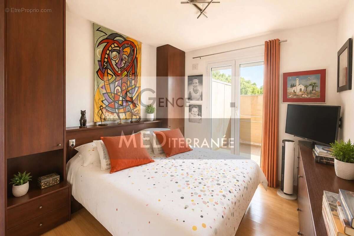 Appartement à VALBONNE