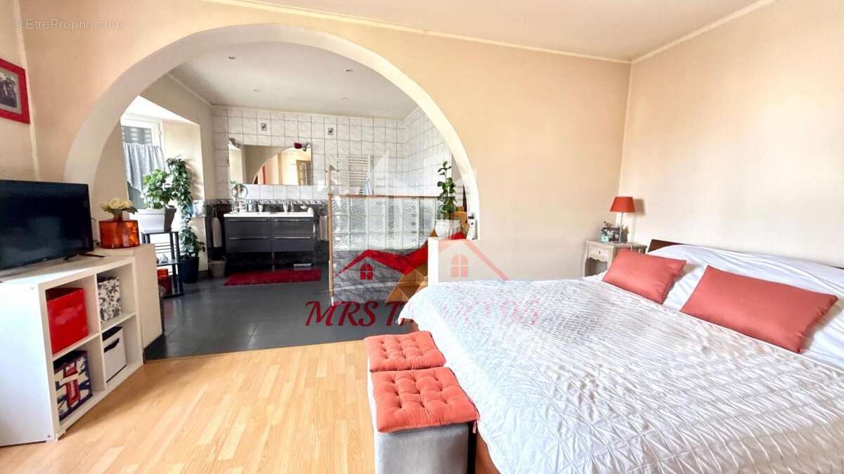 Maison à FONTENAY-EN-PARISIS