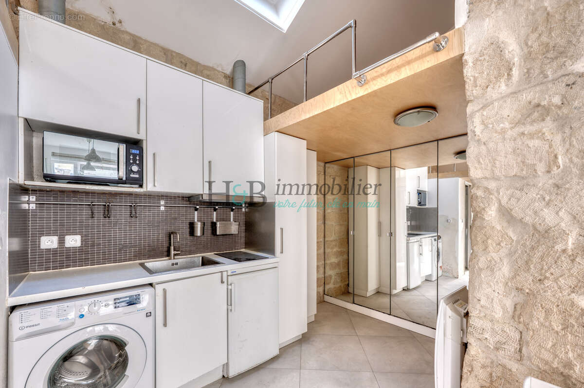 Appartement à PARIS-11E