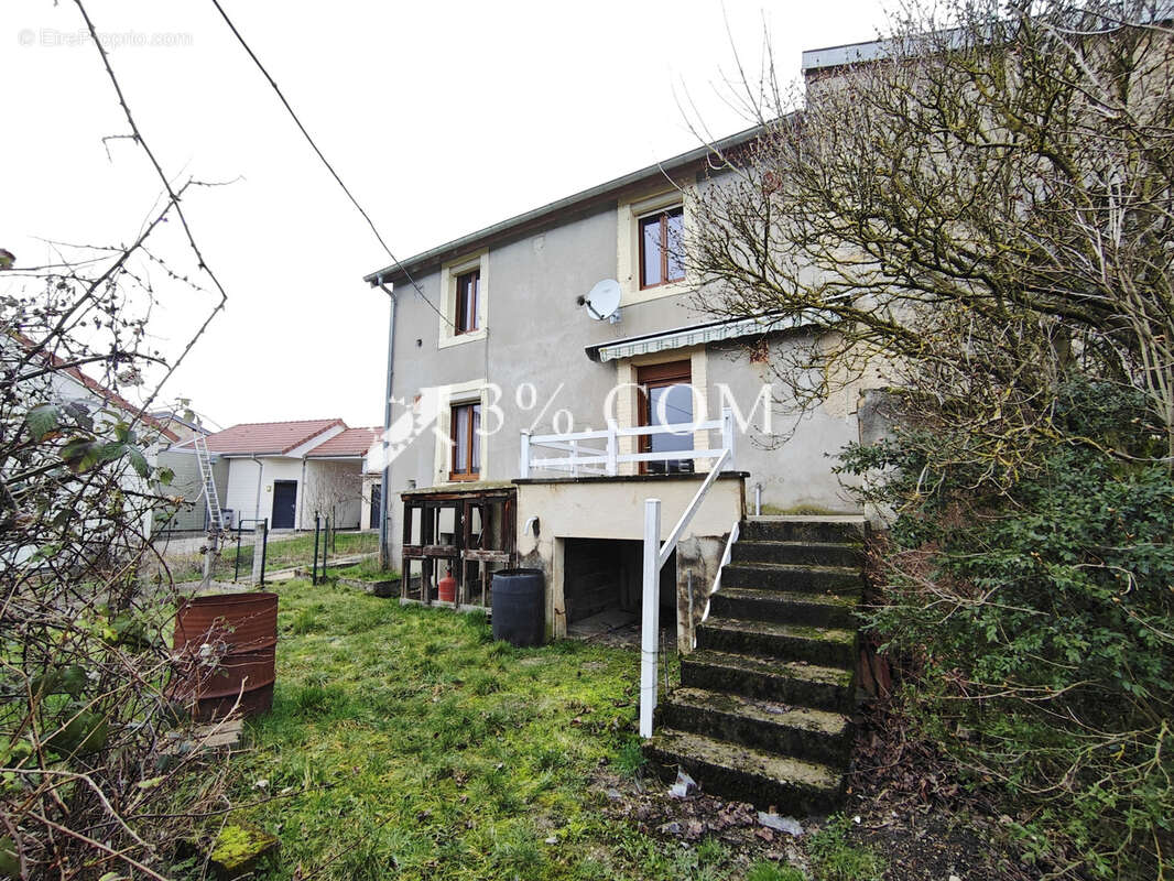Maison à VANNES-LE-CHATEL