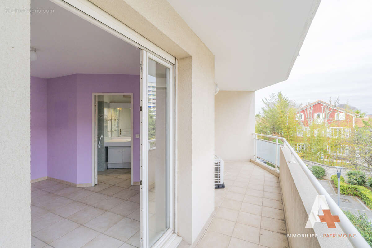 Appartement à MARSEILLE-9E