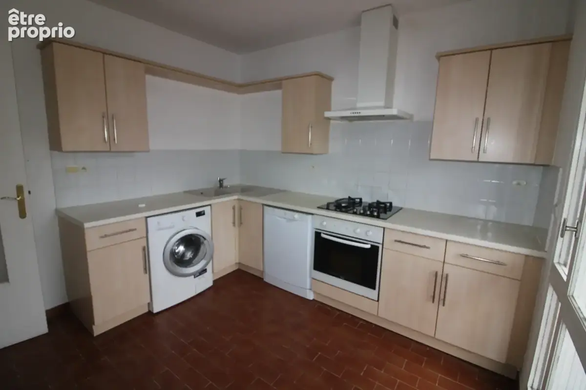 Appartement p4 ascenseur parking cave. - photo 3