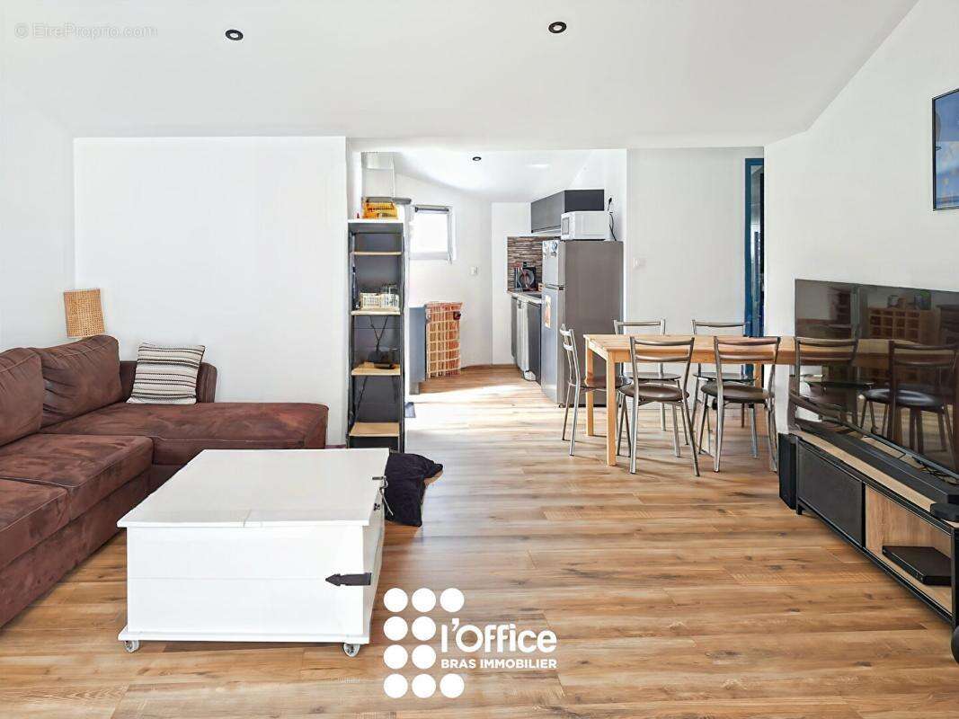 Vairé, maison T2 rénovée de 46m²! - photo 2