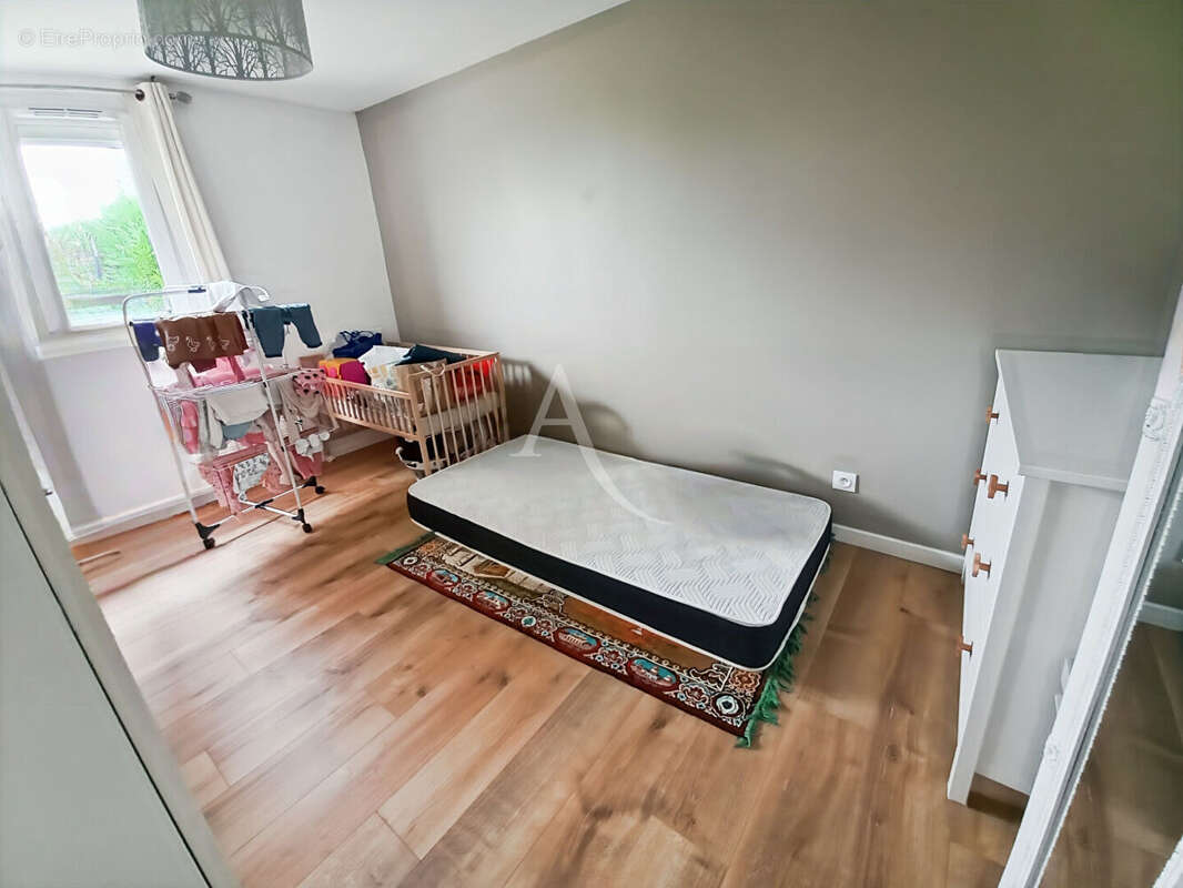 Maison à SAINT-ETIENNE-DU-ROUVRAY