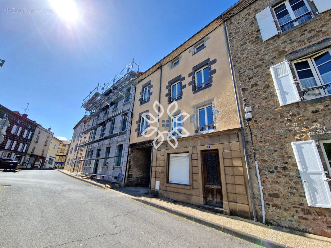 Appartement à PAULHAGUET