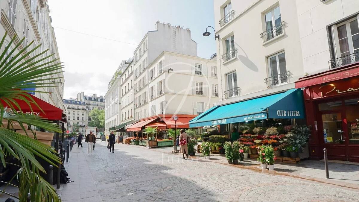 Appartement à PARIS-7E
