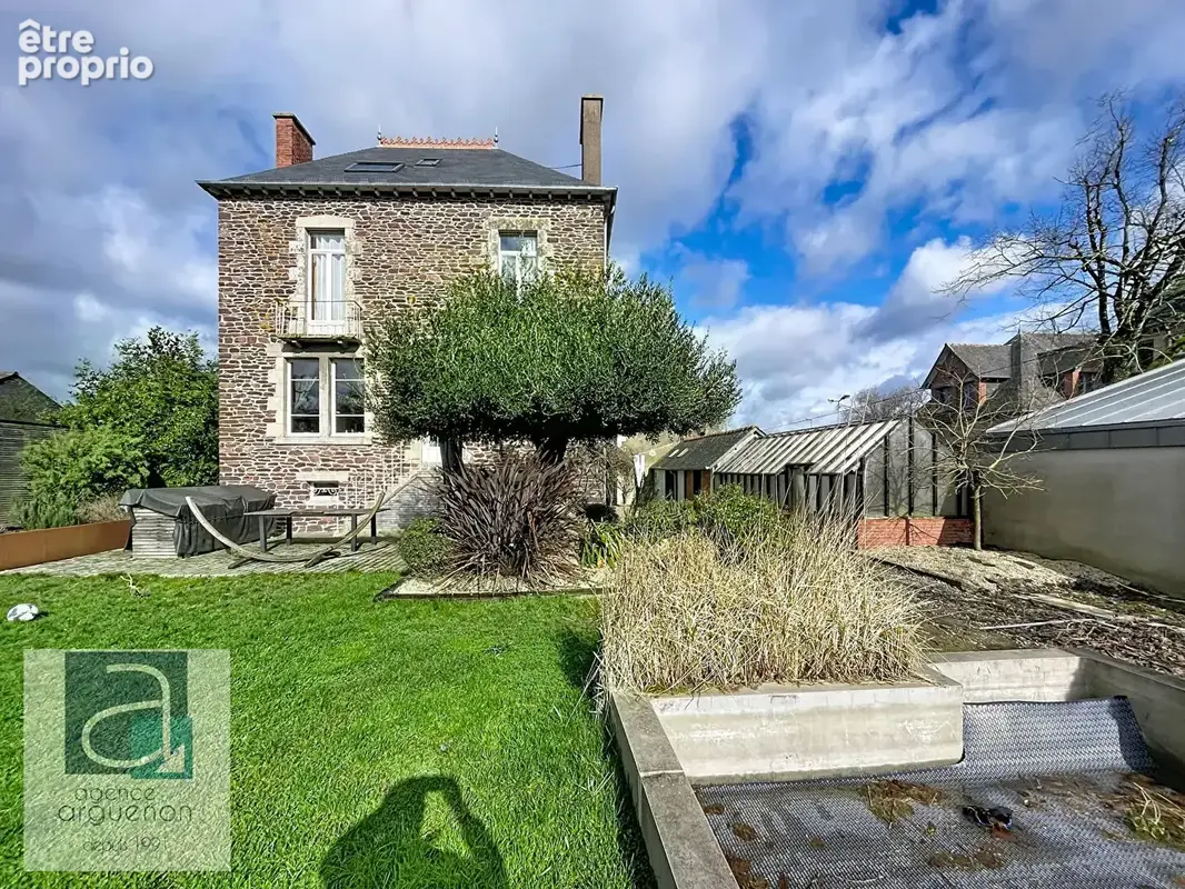 Maison à SAINT-MEEN-LE-GRAND