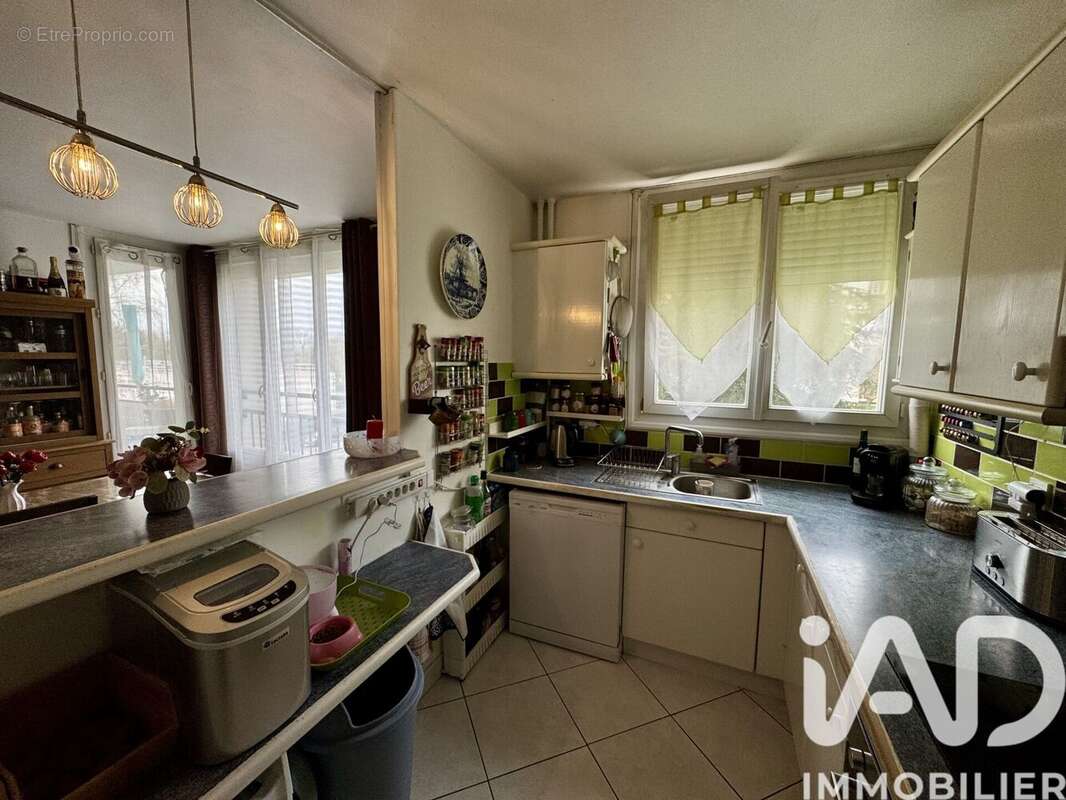Appartement 80 m² à Chilly-Mazarin  - photo 4