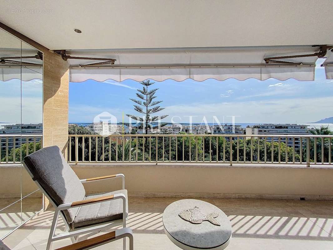 Appartement à CANNES