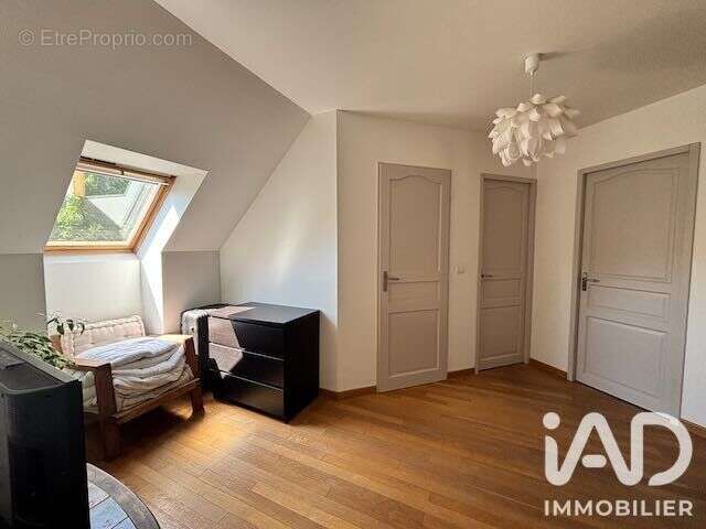 Maison 150 m² à Rochefort-En-Yvelines  - photo 8
