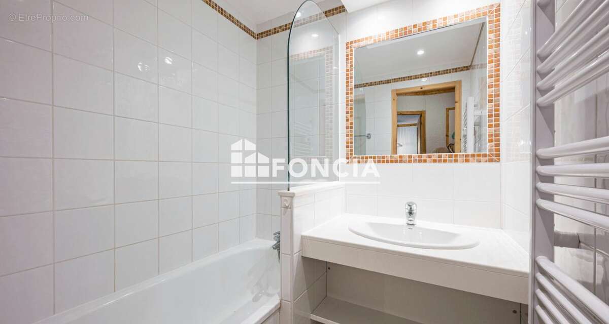 Appartement à NOTRE-DAME-DE-BELLECOMBE