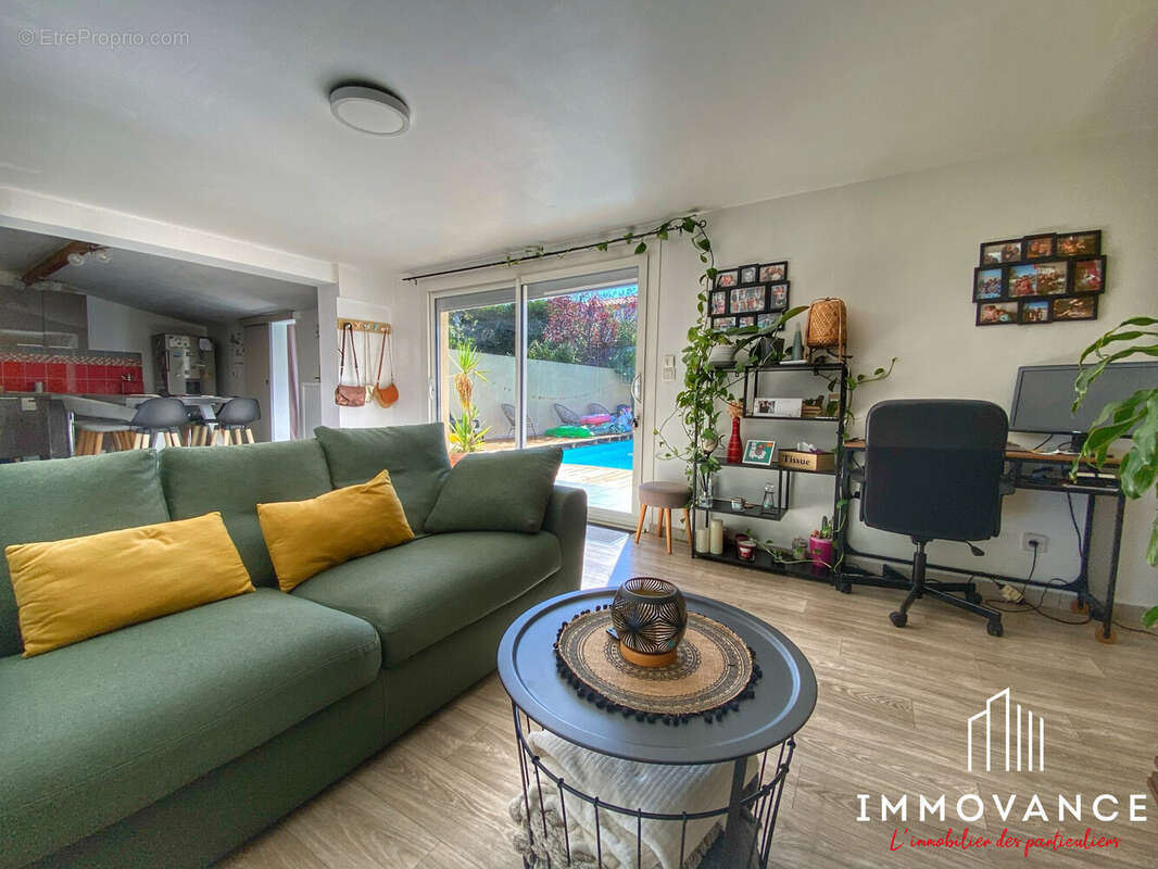 Maison à SUSSARGUES