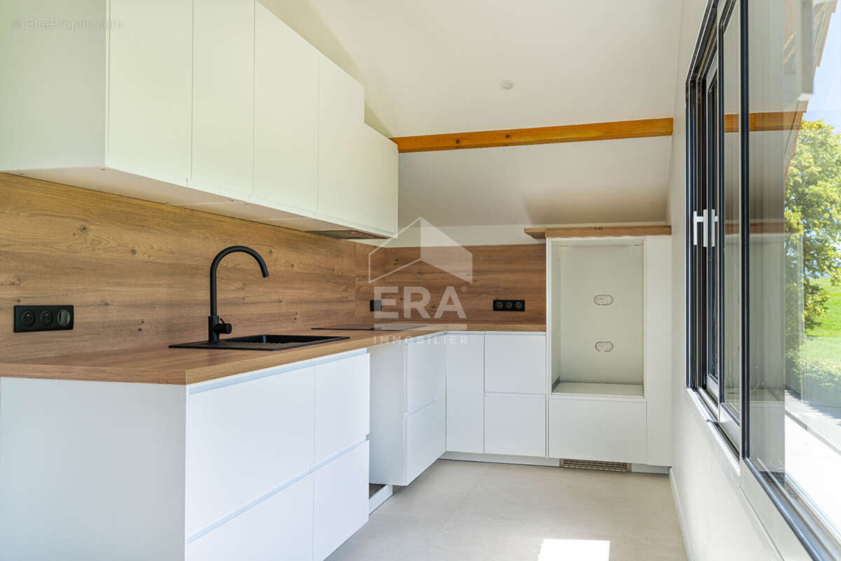 Appartement à MESIGNY