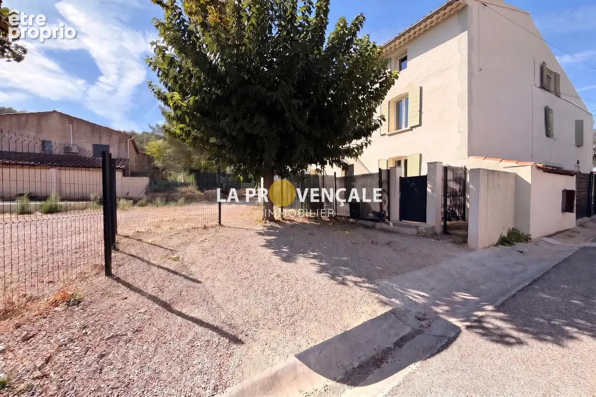 Photo Appartement à La Destrousse au prix de 373 000€
