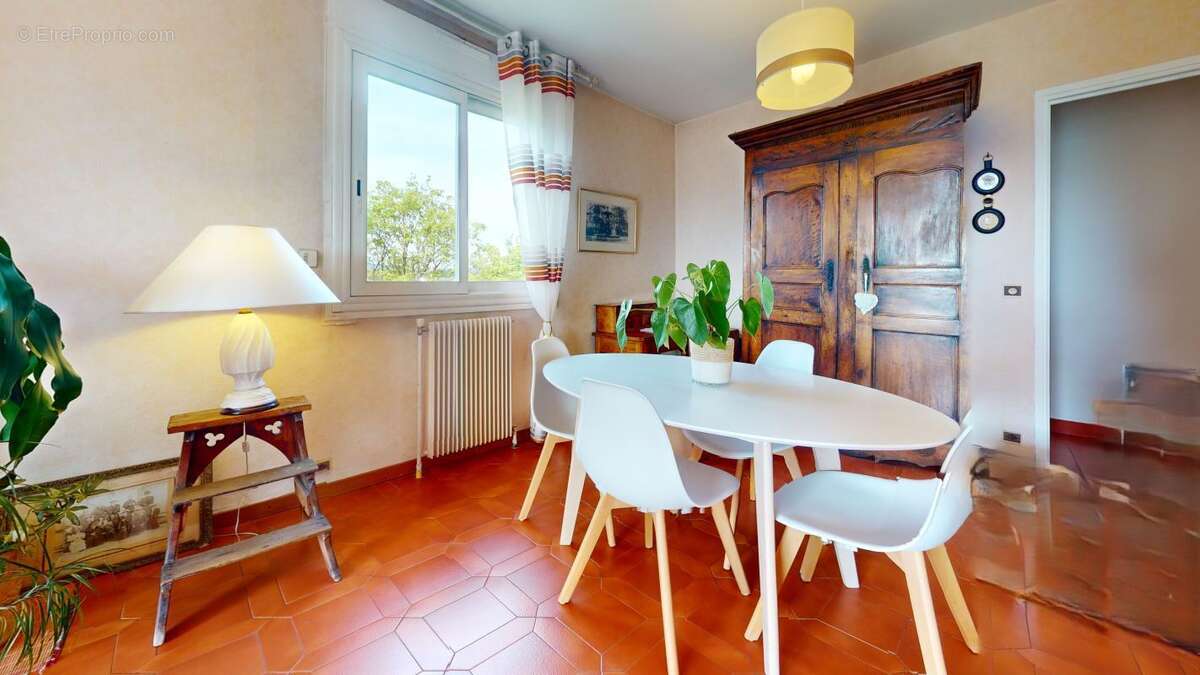Appartement à TASSIN-LA-DEMI-LUNE