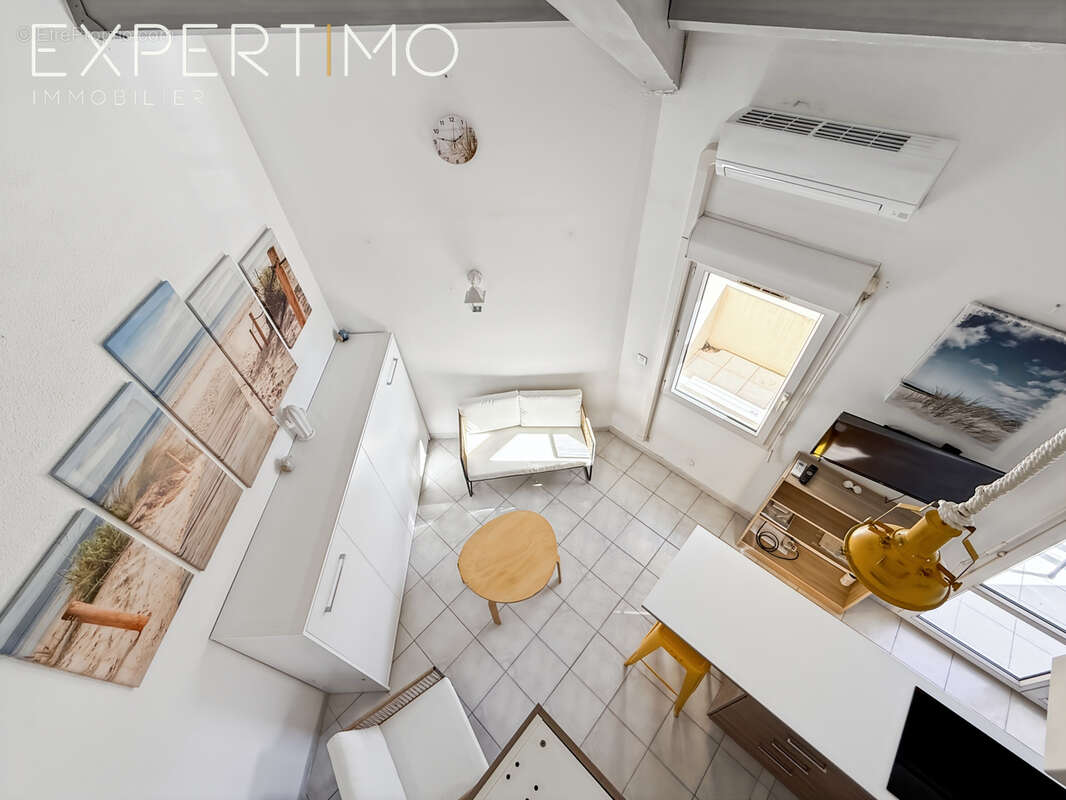 Petite vue mer  /  t2 ( chambre en mezzanine ) - photo 9