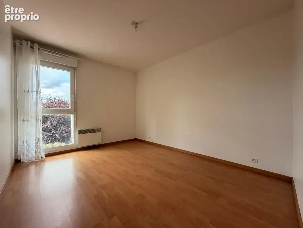 Appartement lumineux 3 pièces avec 2 places de parking – Résidence Les Cités Impériales - photo 4