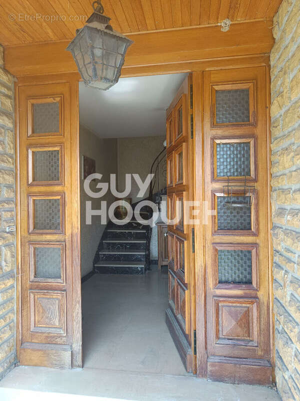 Maison à GEOVREISSIAT