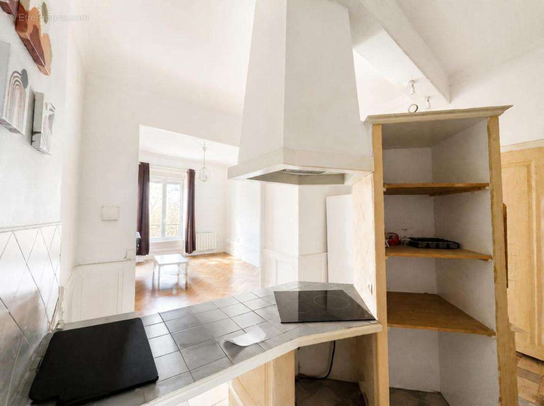 Appartement à LYON-9E
