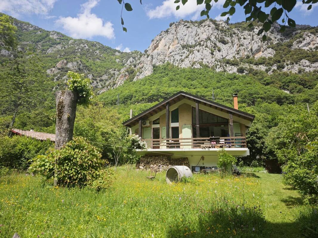 Maison à AXAT