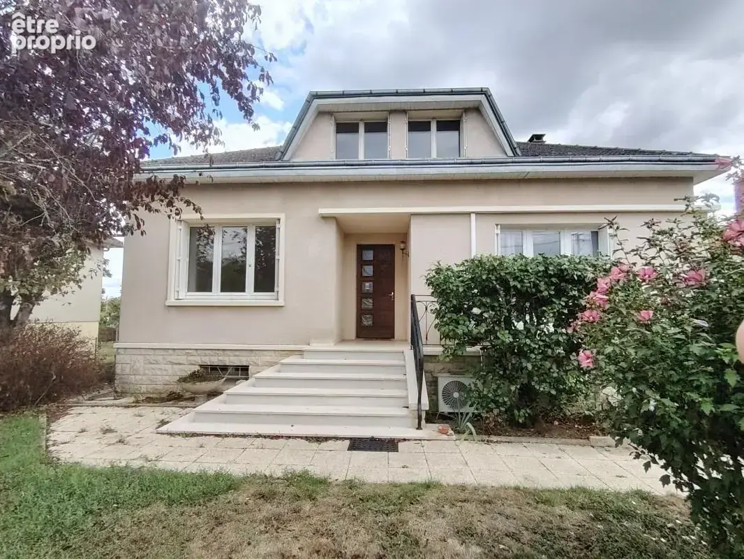 Maison à THURE
