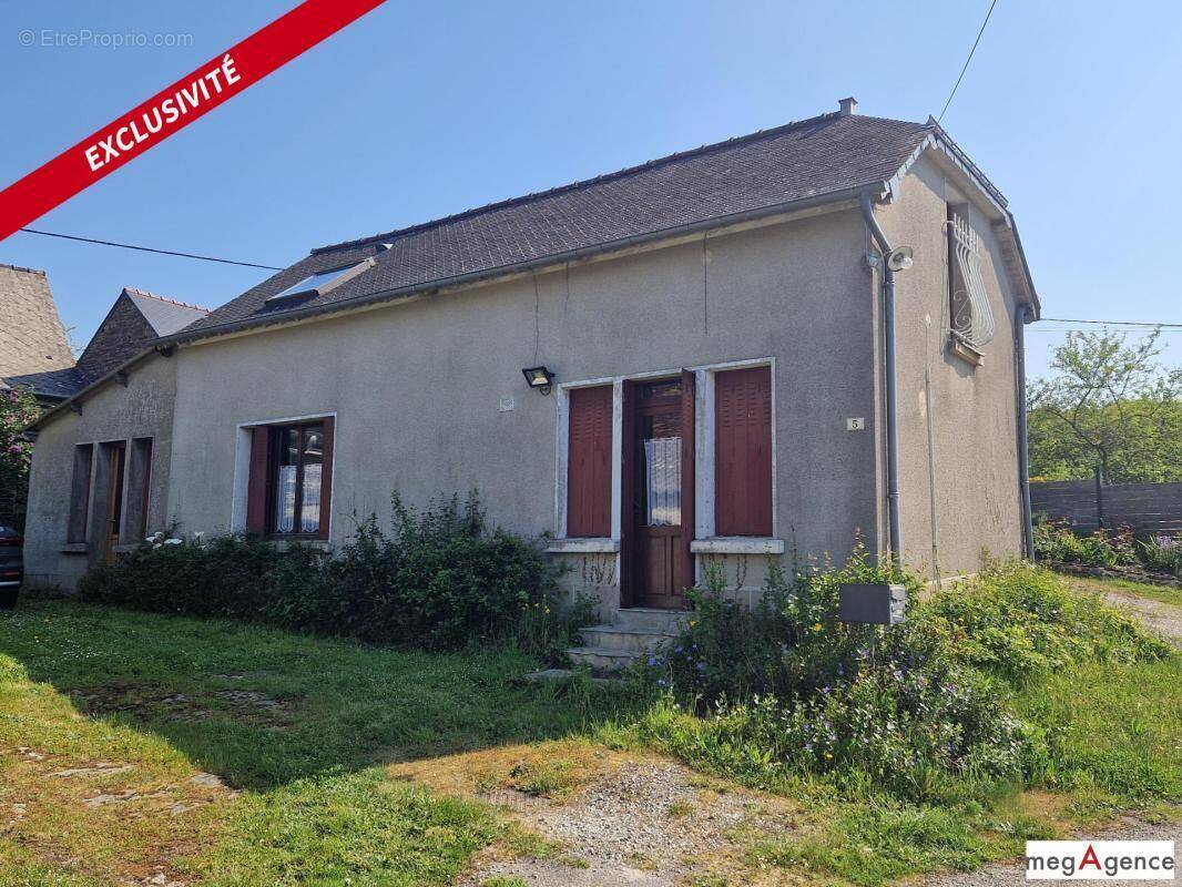 Maison à LA CHAPELLE-BOUEXIC