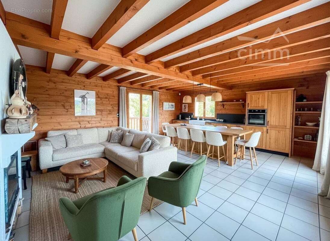 Maison individuelle rénovée en 1995 - Très belle Vue sur Belledonne - Au Calme - 8 chambres - Grand sous-sol - photo 23