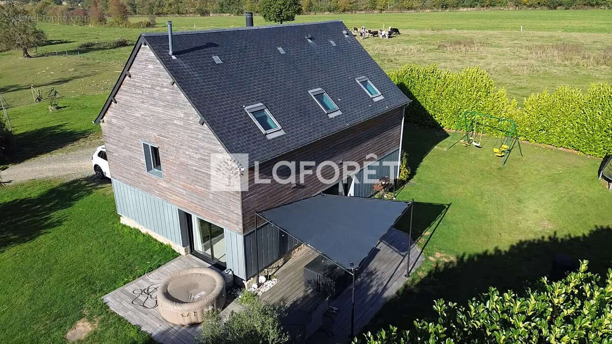 Maison à BELLOU-EN-HOULME