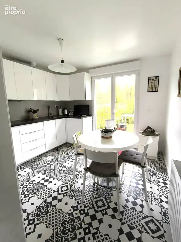 Maison 5pp offrant une vie de plain-pied - commerces accessibles a pied - photo 3