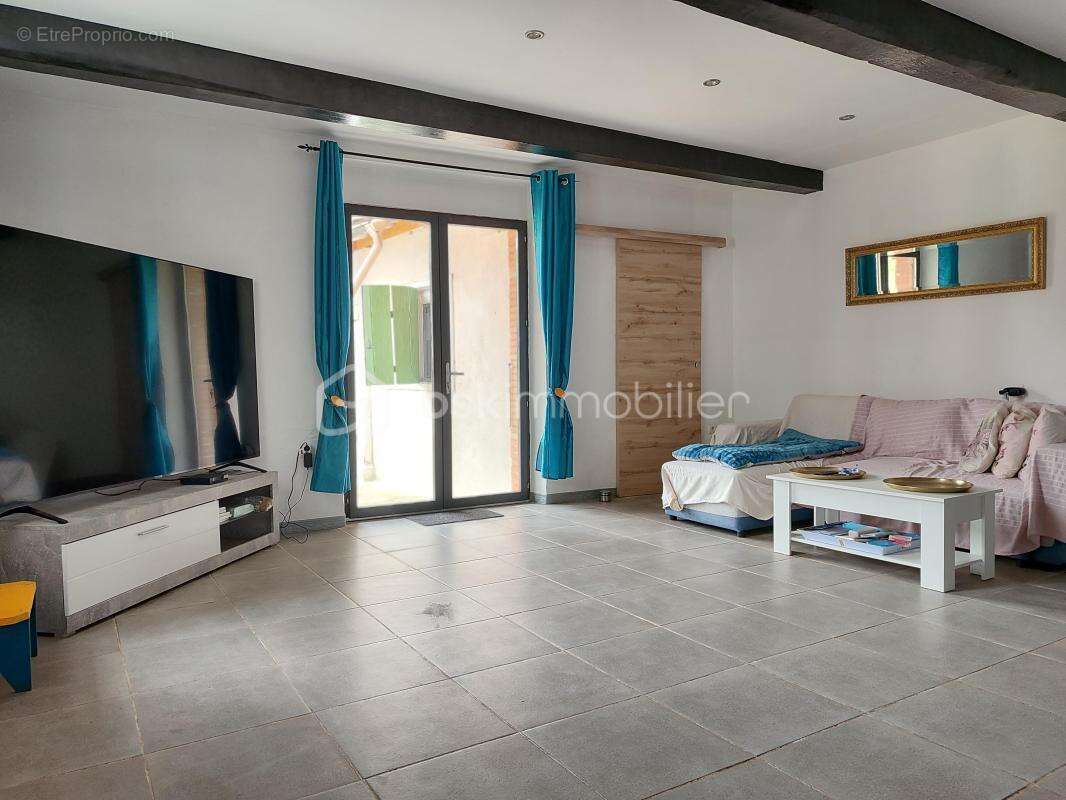 Maison de ville, quatre chambres, terrain - photo 5