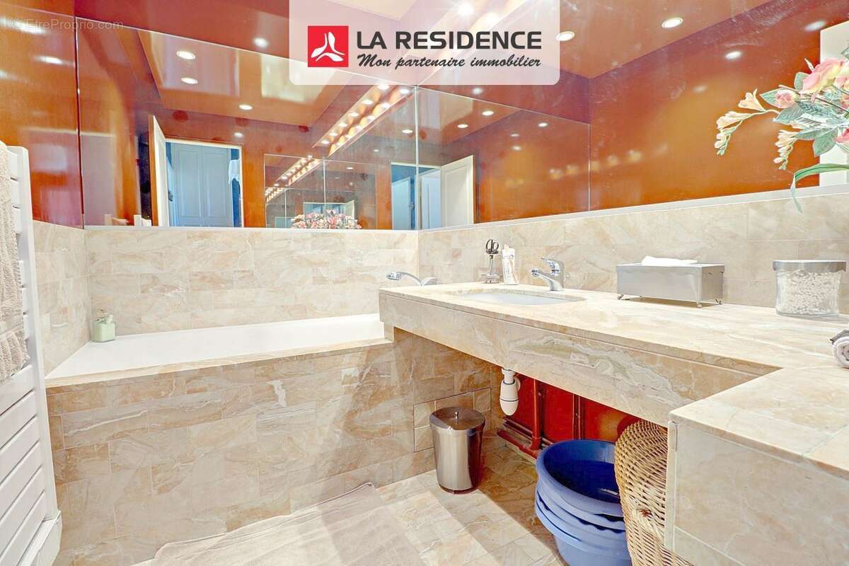 Maison à JOUY-LE-MOUTIER