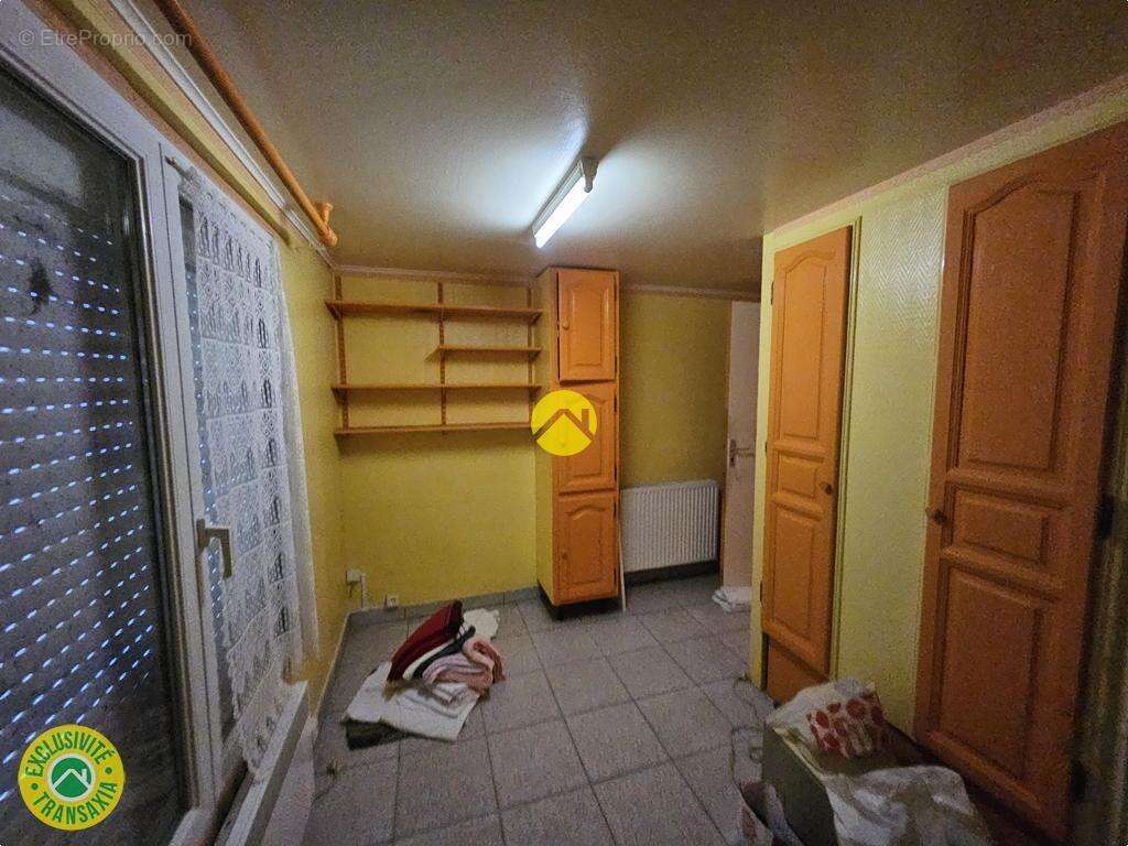 Maison à JUSSY-LE-CHAUDRIER